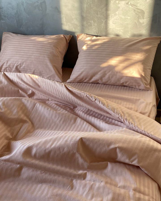 Комплект постільної білизни із страйп-сатину. Колір пудра