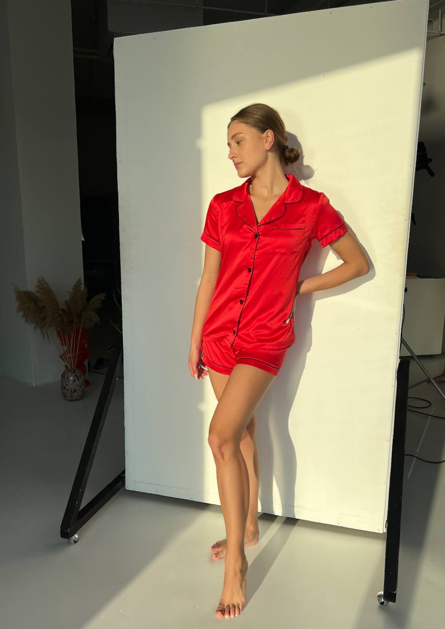 Жіноча піжама з армані шовку. Комплект сорочка з шортам. Червоний - Original Textile
