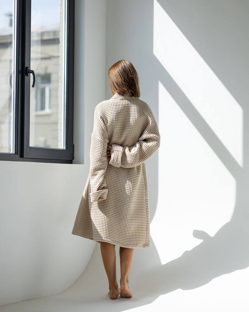 Жіночий халат з натуральної вафельної тканини. Колір Бежевий