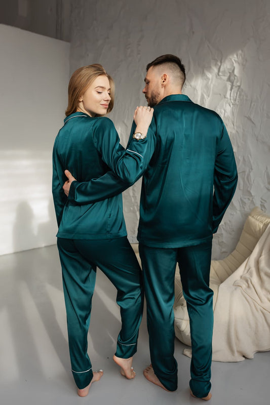 Чоловіча піжама з армані шовку штани і сорочка. Літня чоловіча піжама. Елегантний смарагдовий домашній костюм. Парний костюм вигляд ззаду