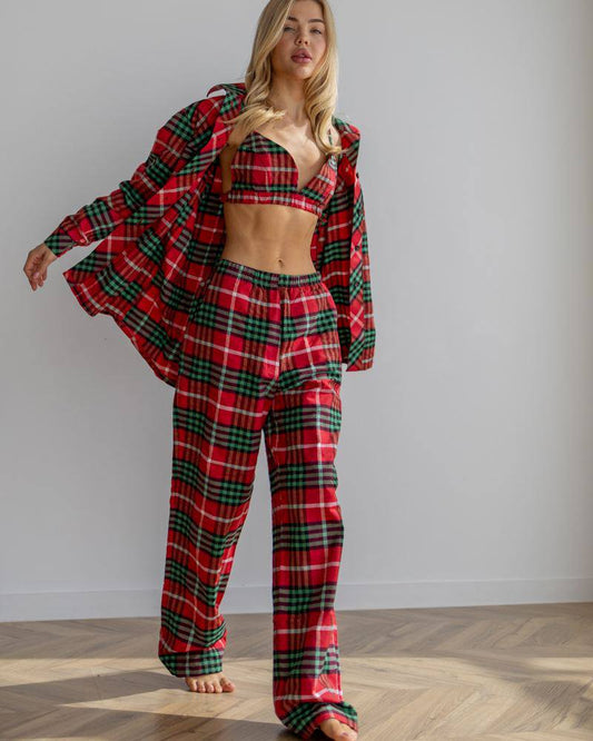 Парні піжами в клітинку для новорічних фотосесій – теплі байкові піжами, які створять затишну атмосферу для вашого свята!