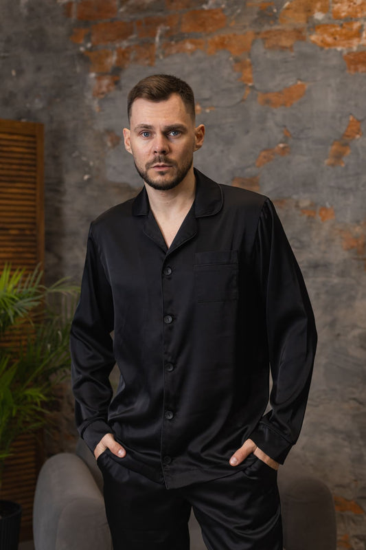 Чоловіча піжама з армані шовку | Елегантний чорний домашній костюм, Вигляд сорочки крупним планом