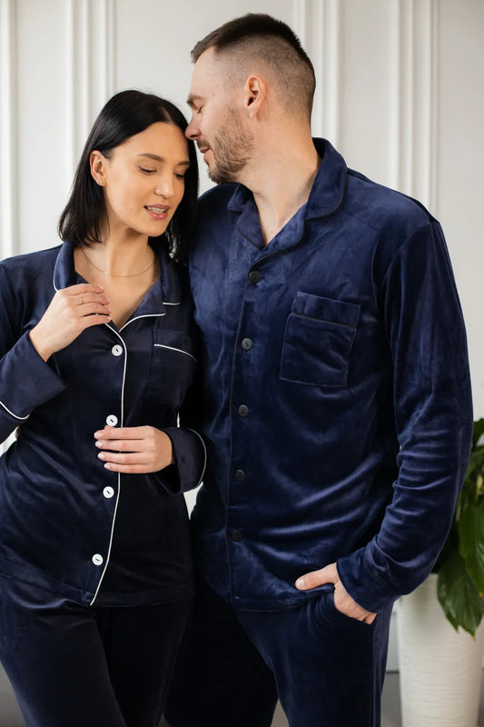 Синя велюрова чоловіча піжама, тепла, стильна, підходить для холодних ночей – комфортний домашній костюм.