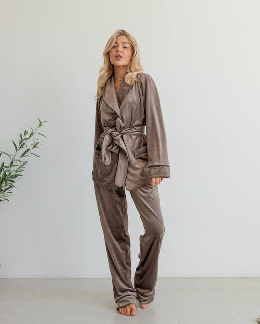 Тепла Жіноча піжама на запах Велюр плюш . Сорочка та штани . Колір Коричневий QC