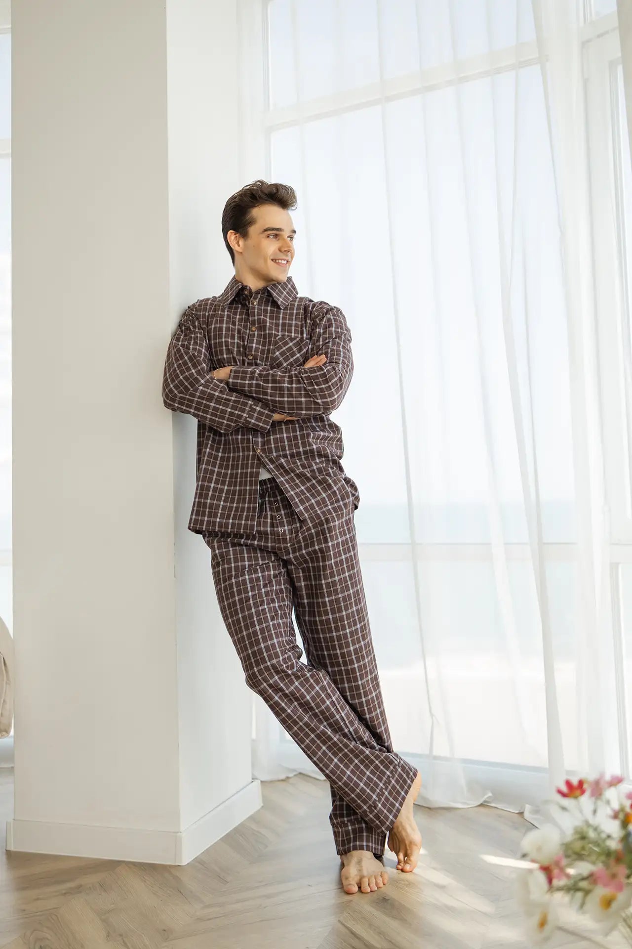 Стильна чоловіча піжама в клітинку, байковий матеріал, коричневий , включає сорочку та штани