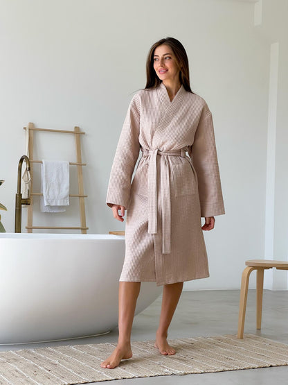 Жіночий подарунковий набір Bella3 з халатом і рушником, беж