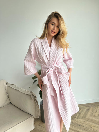 Жіночий довгий вафельний халат із шалевим коміром, світло-ліловий