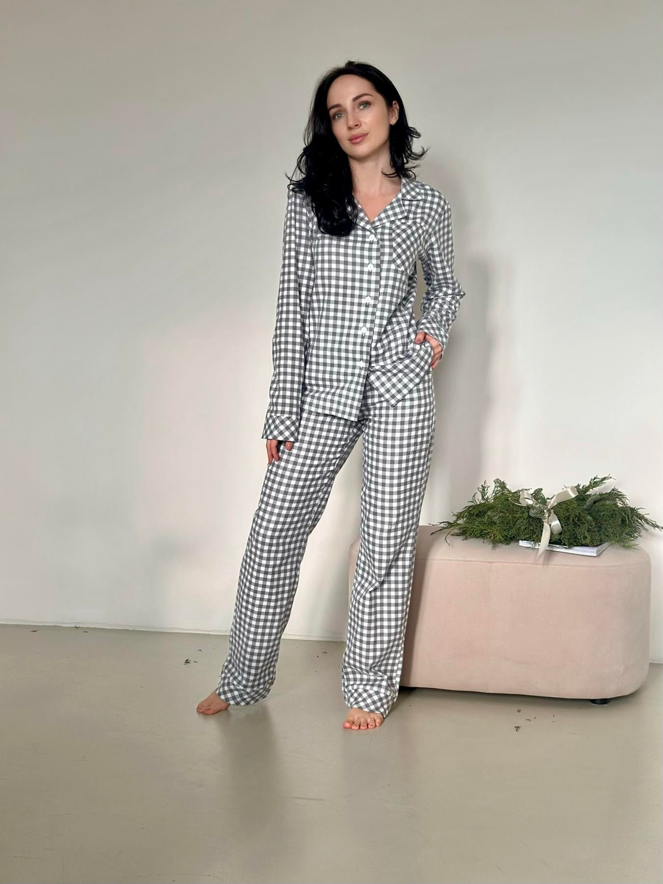 Жіноча піжама з фланелі, сіро-біла клітинка, комплект сорочка і штани