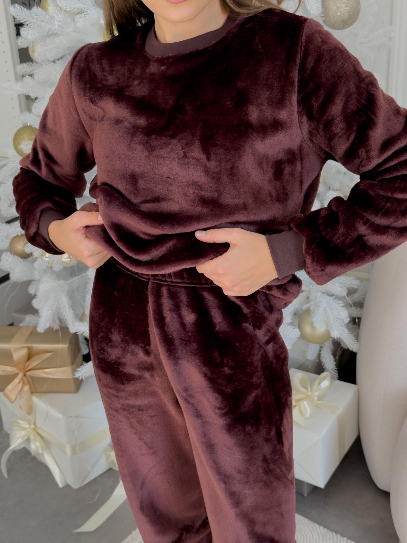 Жіноча тепла піжама з велсофту шоколадного кольору