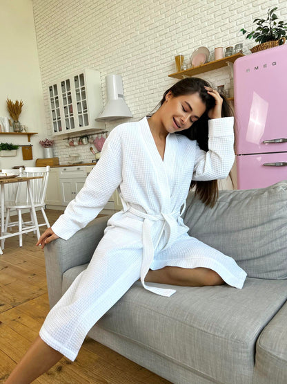 Жіночий довгий халат з вафельної бавовни білий