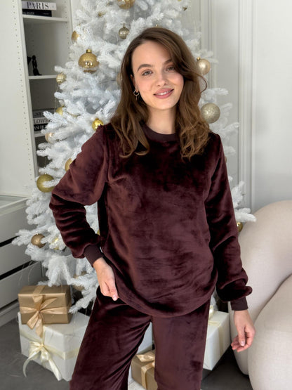 Жіноча тепла піжама з велсофту шоколадного кольору