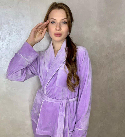 Жіноча велюрова піжама BOBRAND з поясом та штанами — фото 11