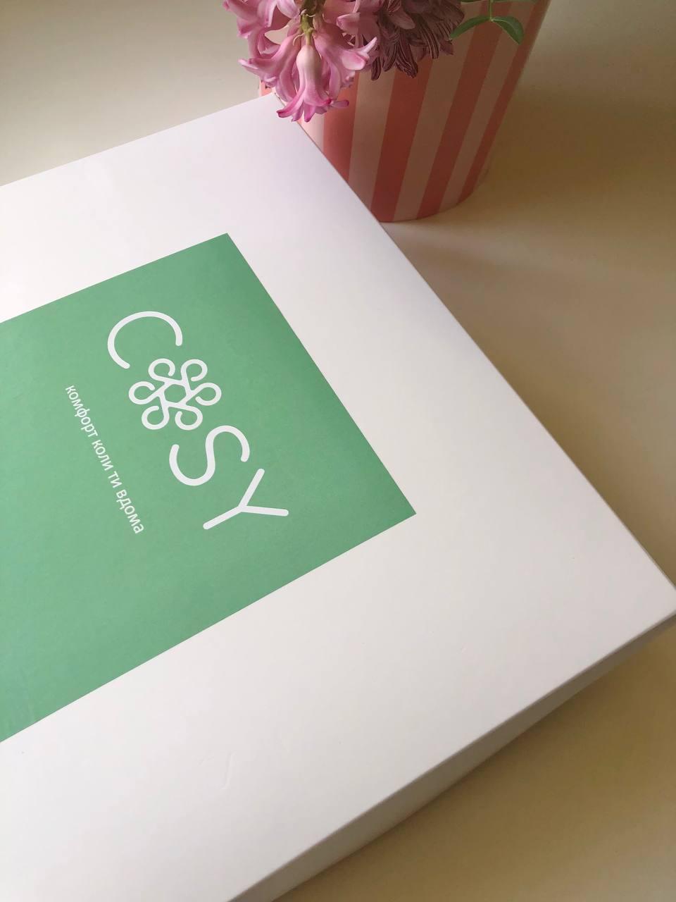 Жіночий подарунковий набір Barbie рожевий: халат та рушник