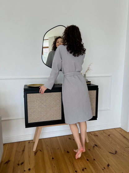 Жіночий довгий халат з вафельної бавовни, сірий