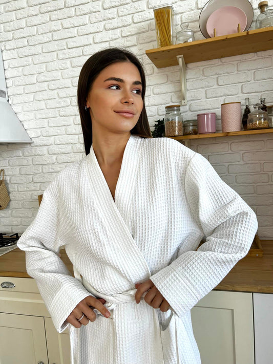 Жіночий довгий халат з вафельної бавовни білий