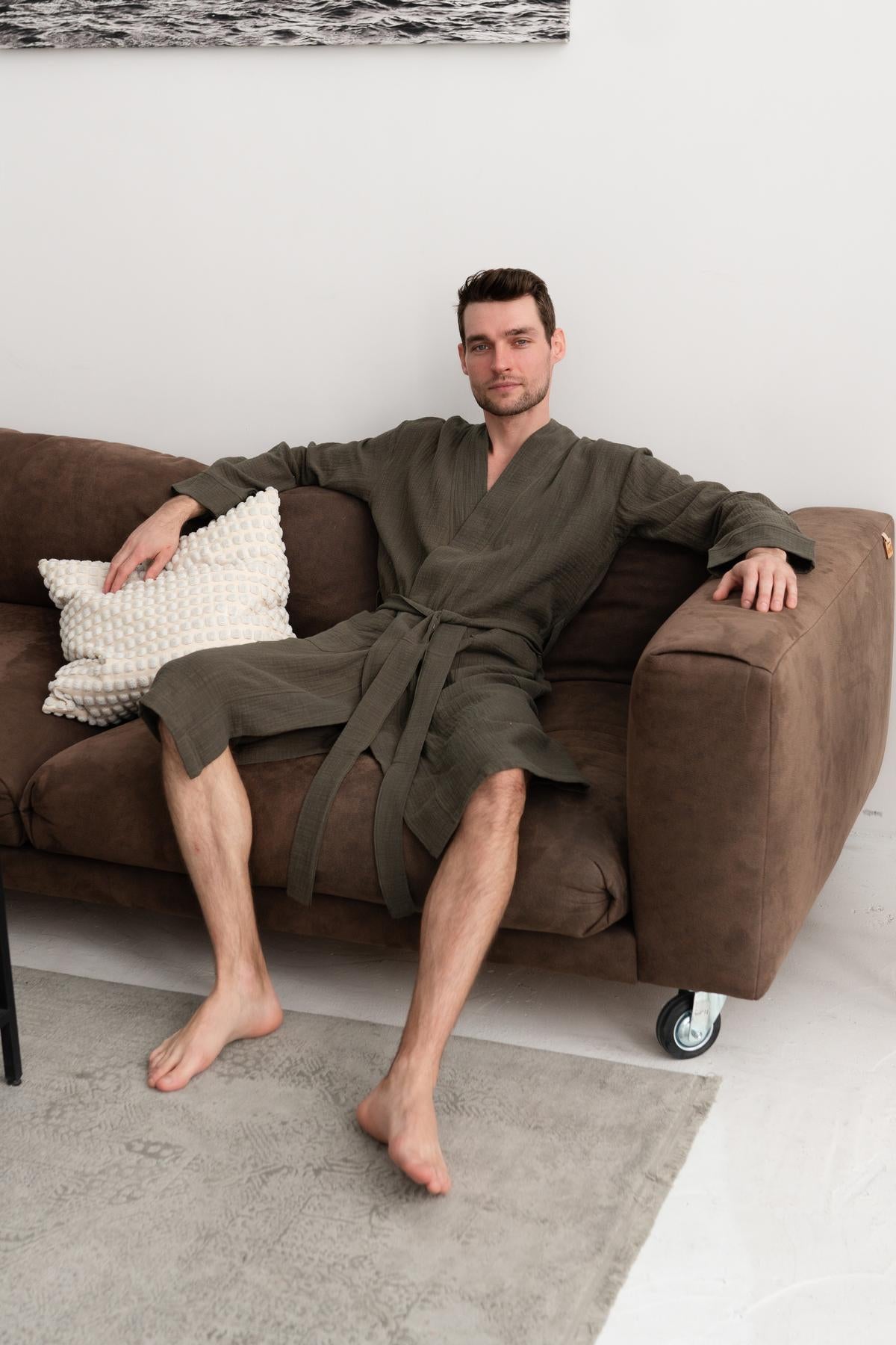 Чоловічий халат з фактурного мусліну Duna колір хакі