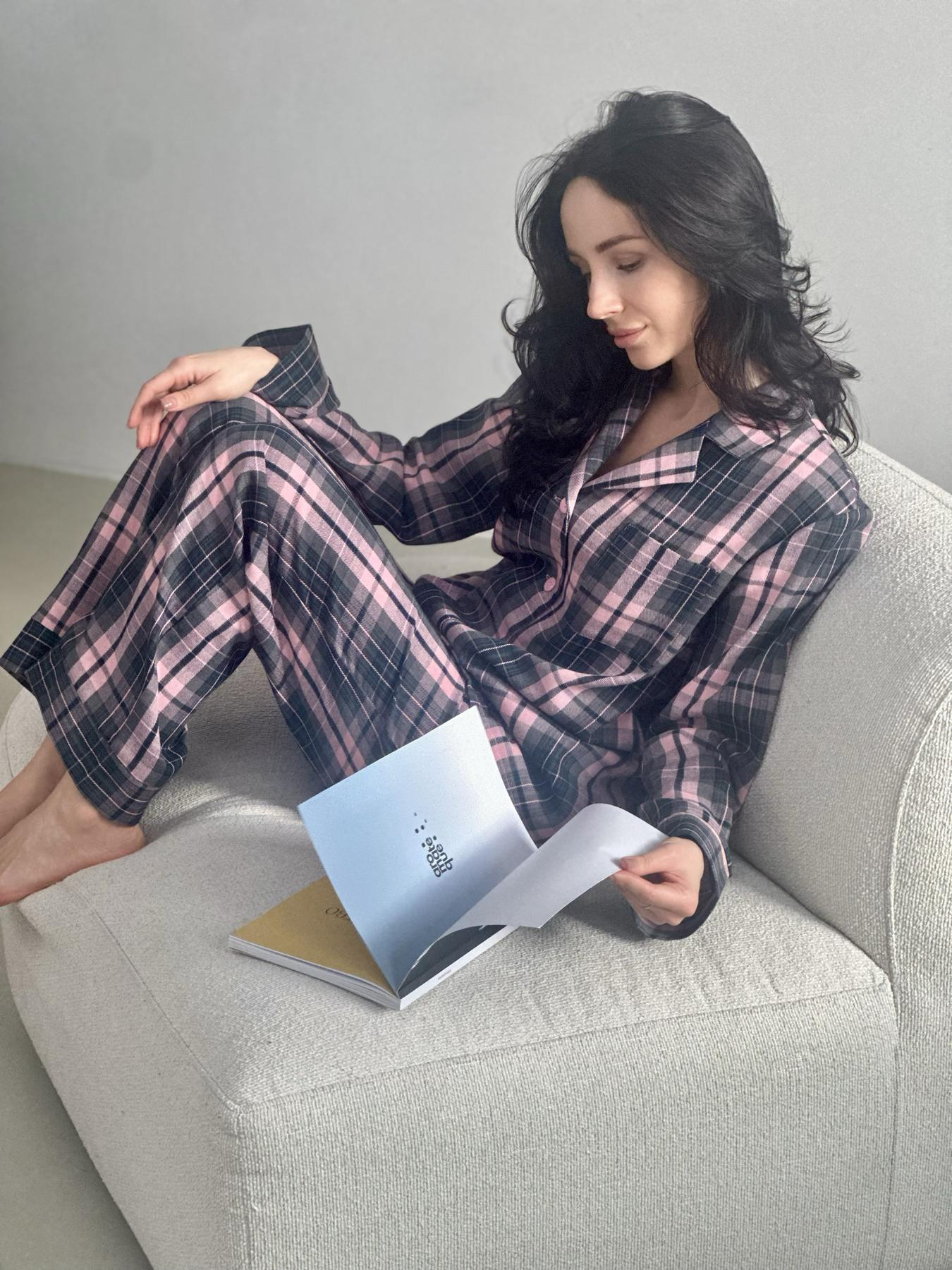 Жіноча піжама з фланелі у рожево-сіро-зелену клітку