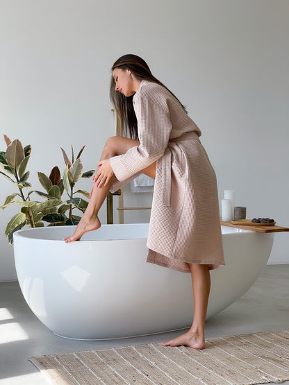 Жіночий довгий халат з вафельної бавовни бежевий