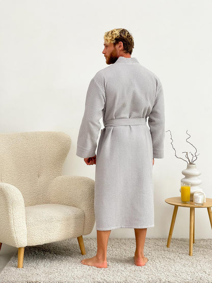 Подарунковий набір 'Gentleman’s Comfort': халат з вафельної бавовни та рушник 70×140 см, світло-сірий