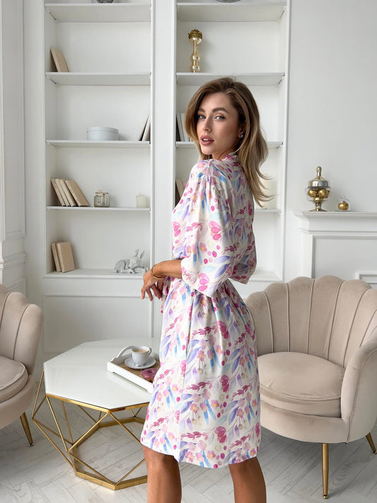 Жіночий халат з полірованого штапелю, молочний з акварельними квітами Aura