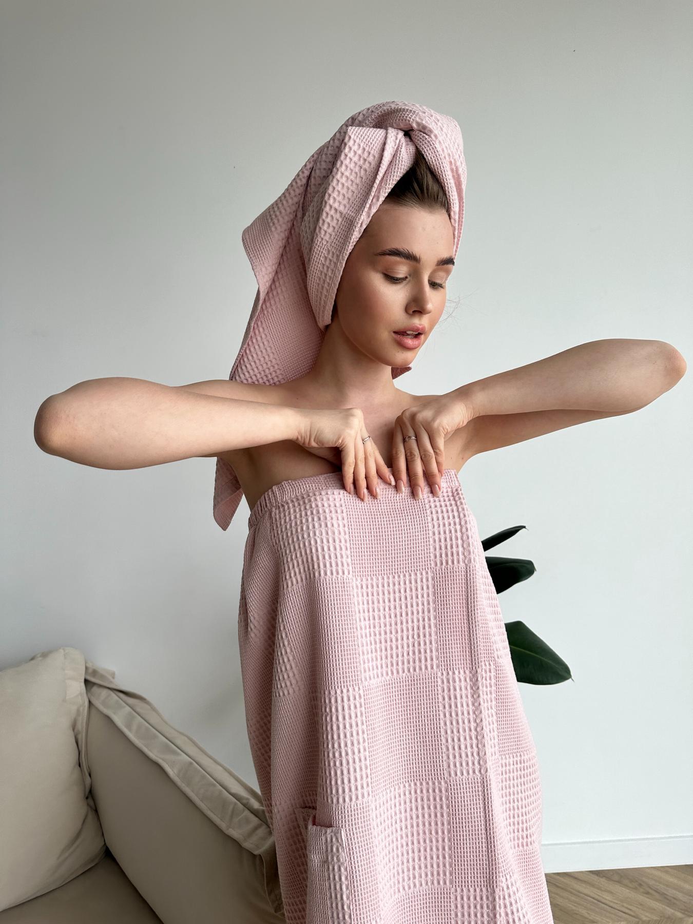 Жіночий подарунковий набір для лазні/сауни Мозаїка, парео з липучкою та банний рушник, колір пудра