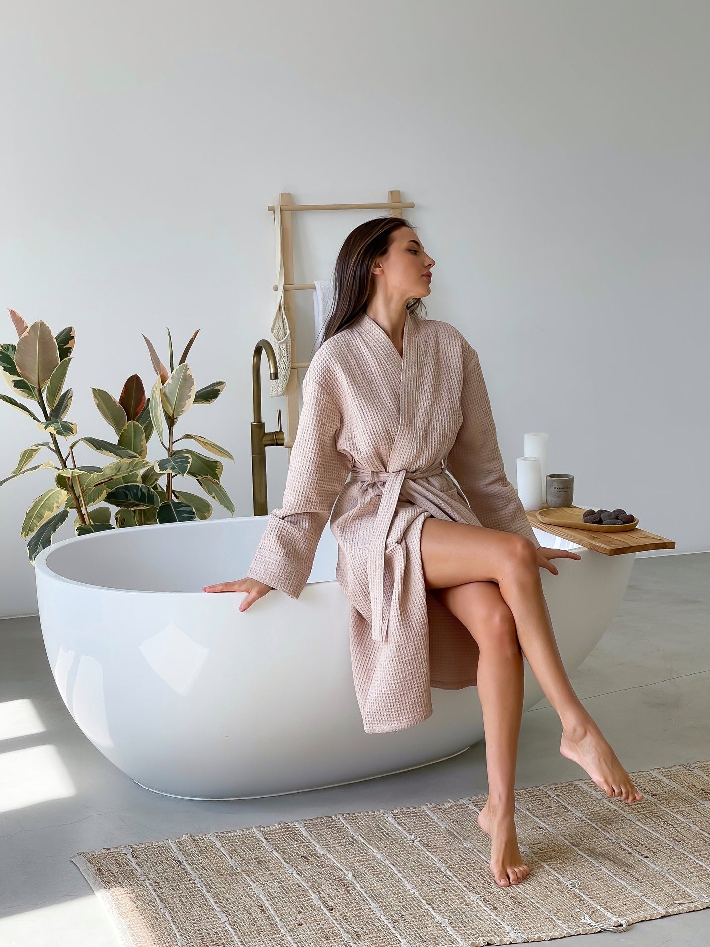 Жіночий довгий халат з вафельної бавовни бежевий