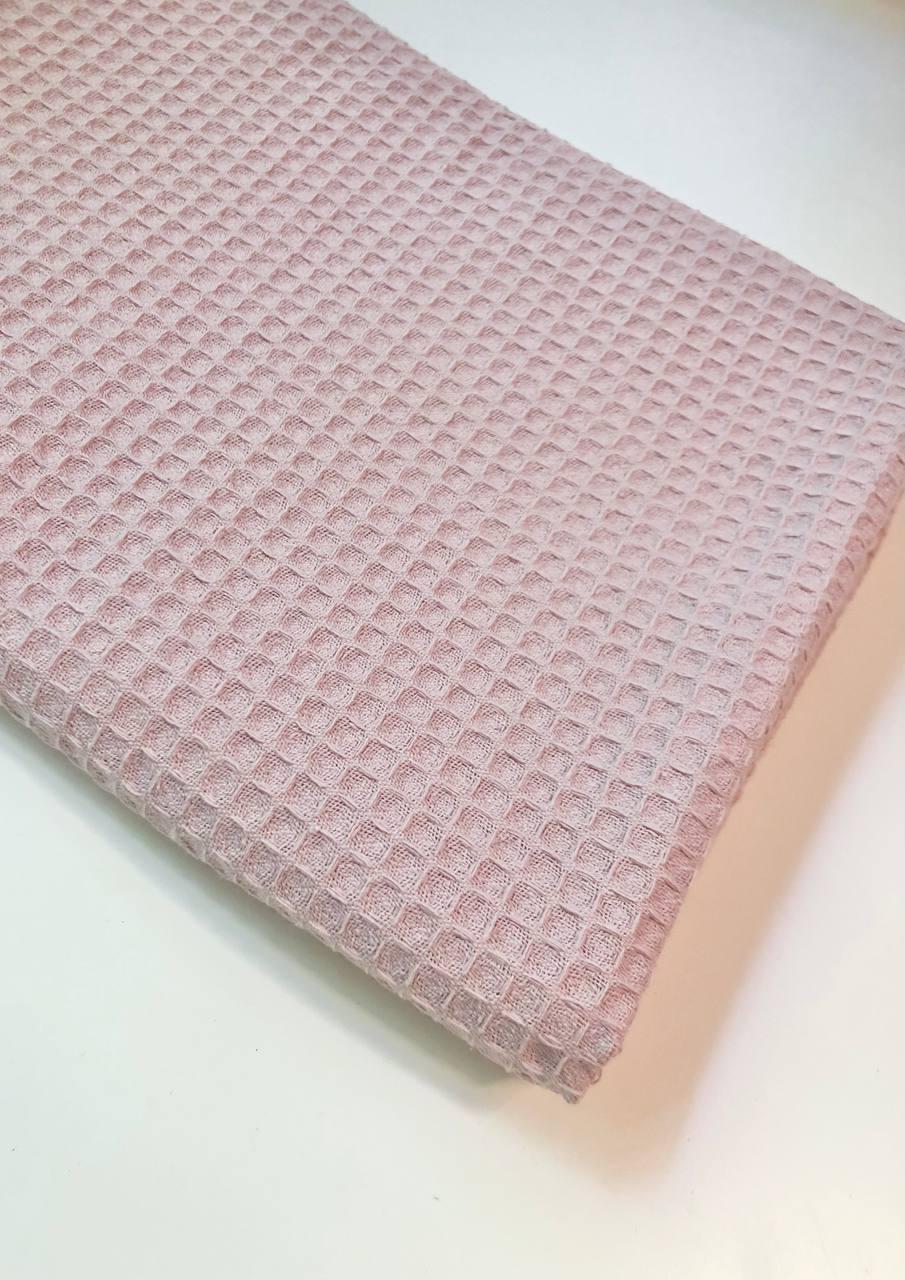 Жіночий подарунковий набір Barbie рожевий: халат та рушник