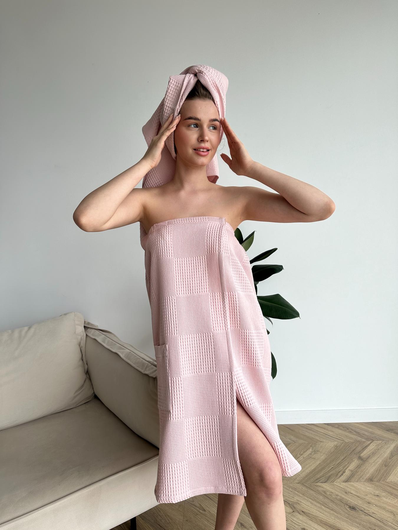 Жіночий подарунковий набір для лазні/сауни Мозаїка, парео з липучкою та банний рушник, колір пудра