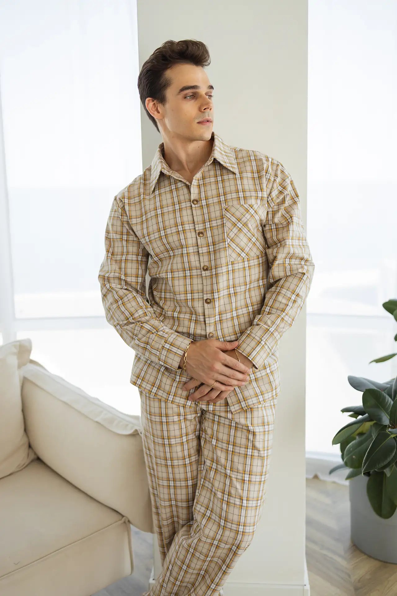 Тепла чоловіча піжама з клітинкою, байкова тканина, комплект сорочка і штани, колір бежевий  