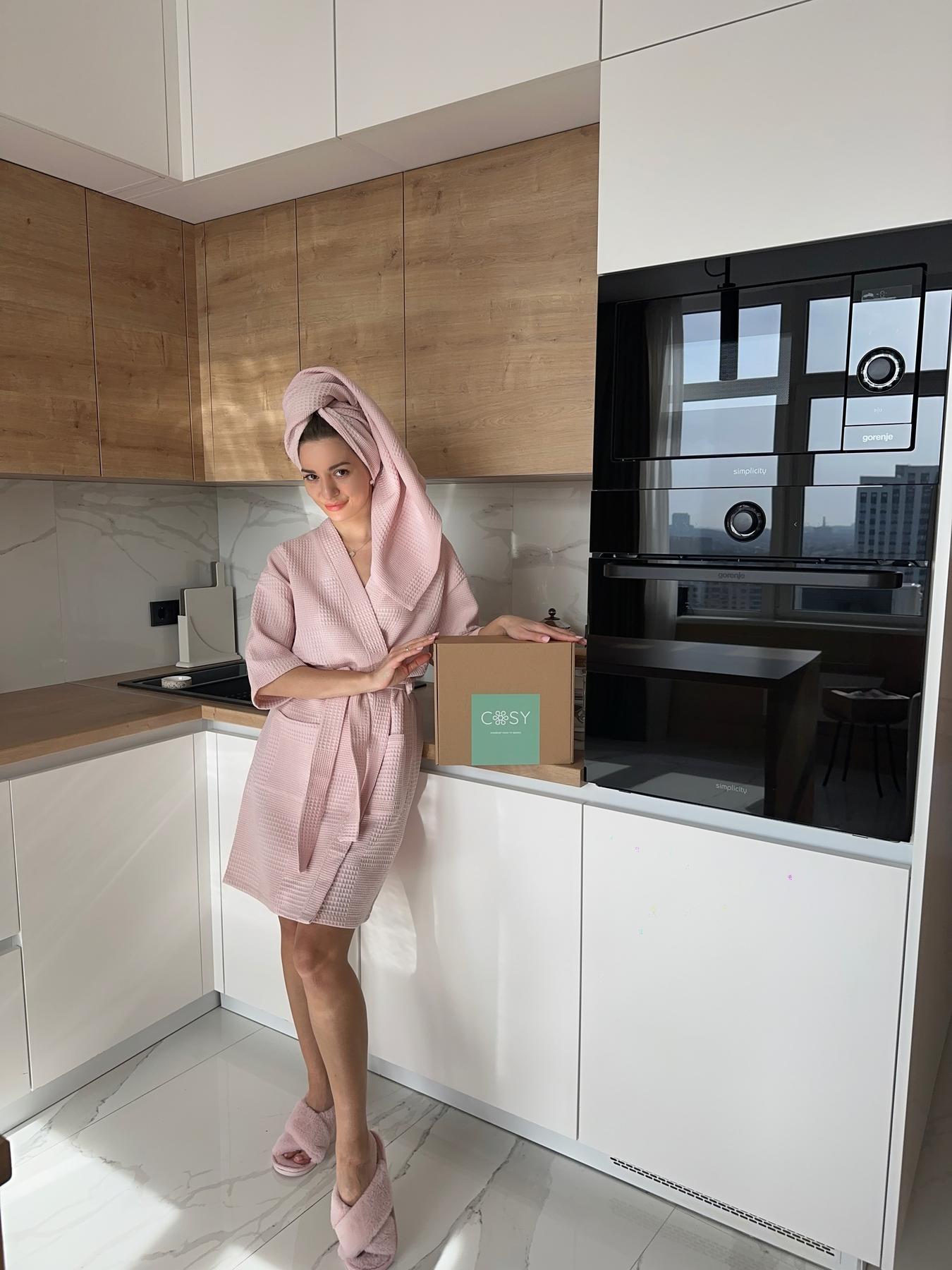 Жіночий подарунковий набір Мозаїка з халатом і рушником у коробці, колір пудра