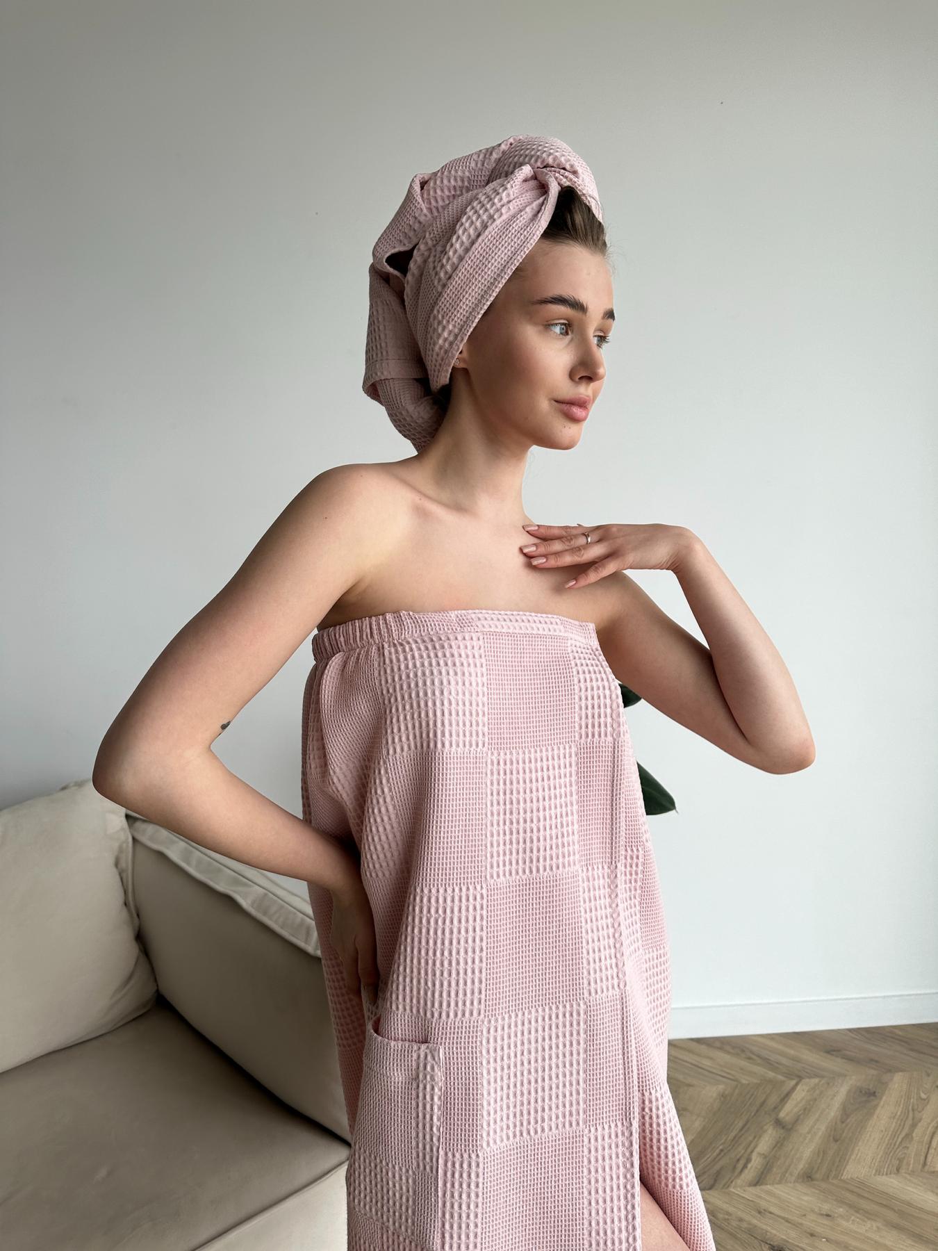 Жіночий подарунковий набір для лазні/сауни Мозаїка, парео з липучкою та банний рушник, колір пудра