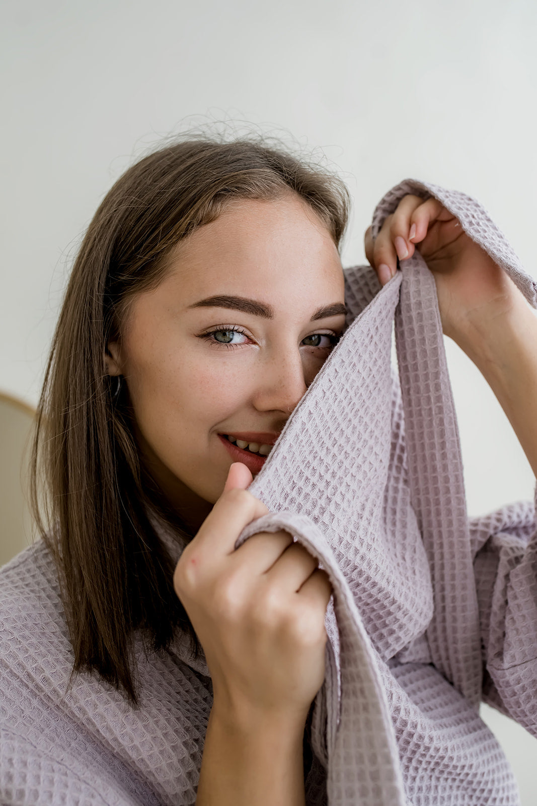 Жіночий вафельний халат з шалевим коміром, лавандово-сірий