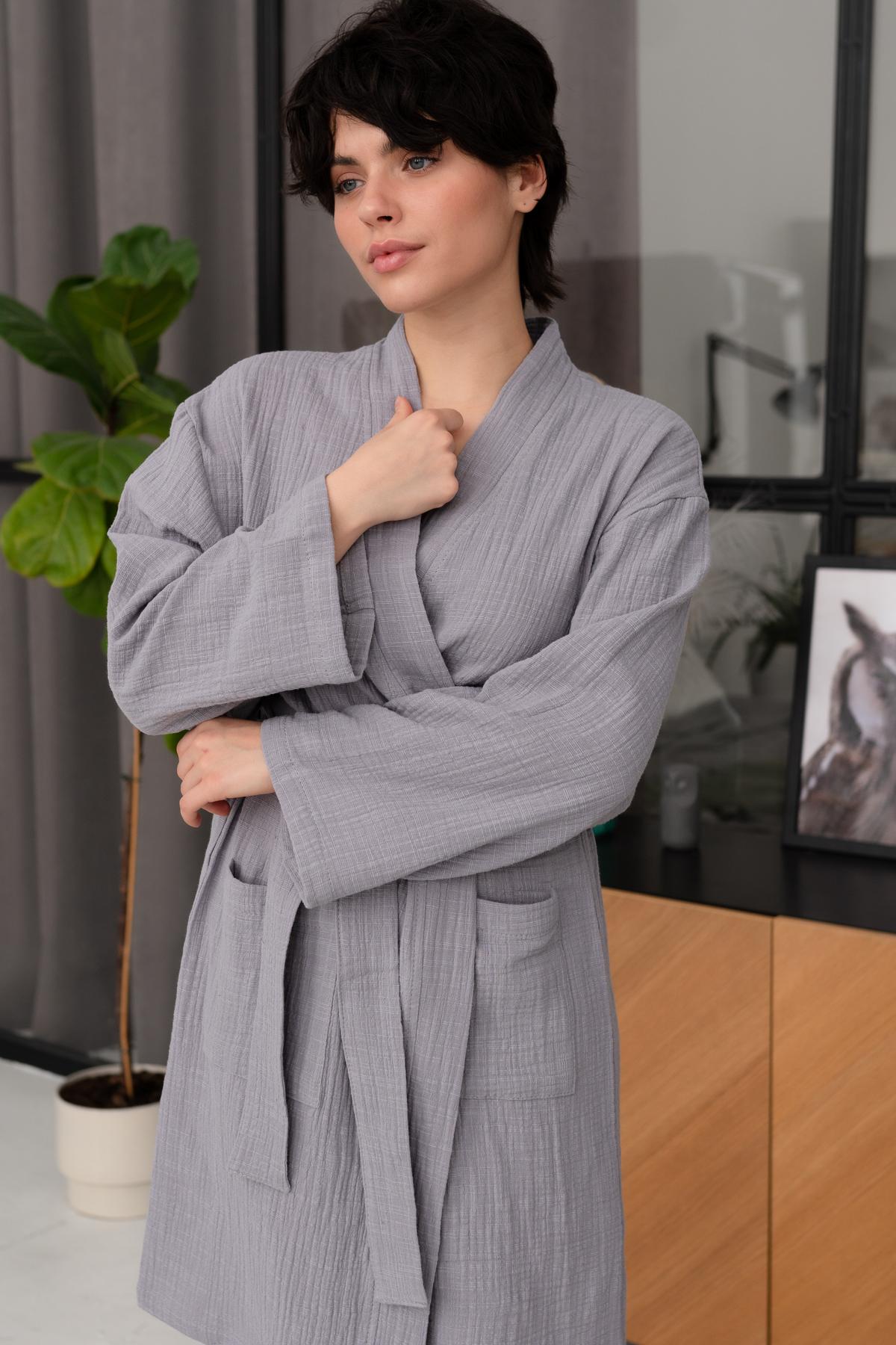 Жіночий халат Duna з фактурного мусліну, сірий колір, вигляд спереду і ззаду