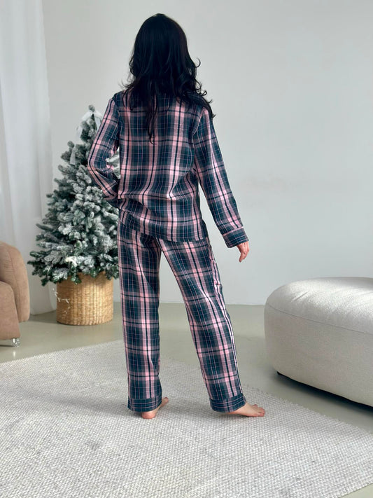 Жіноча піжама з фланелі у рожево-сіро-зелену клітку