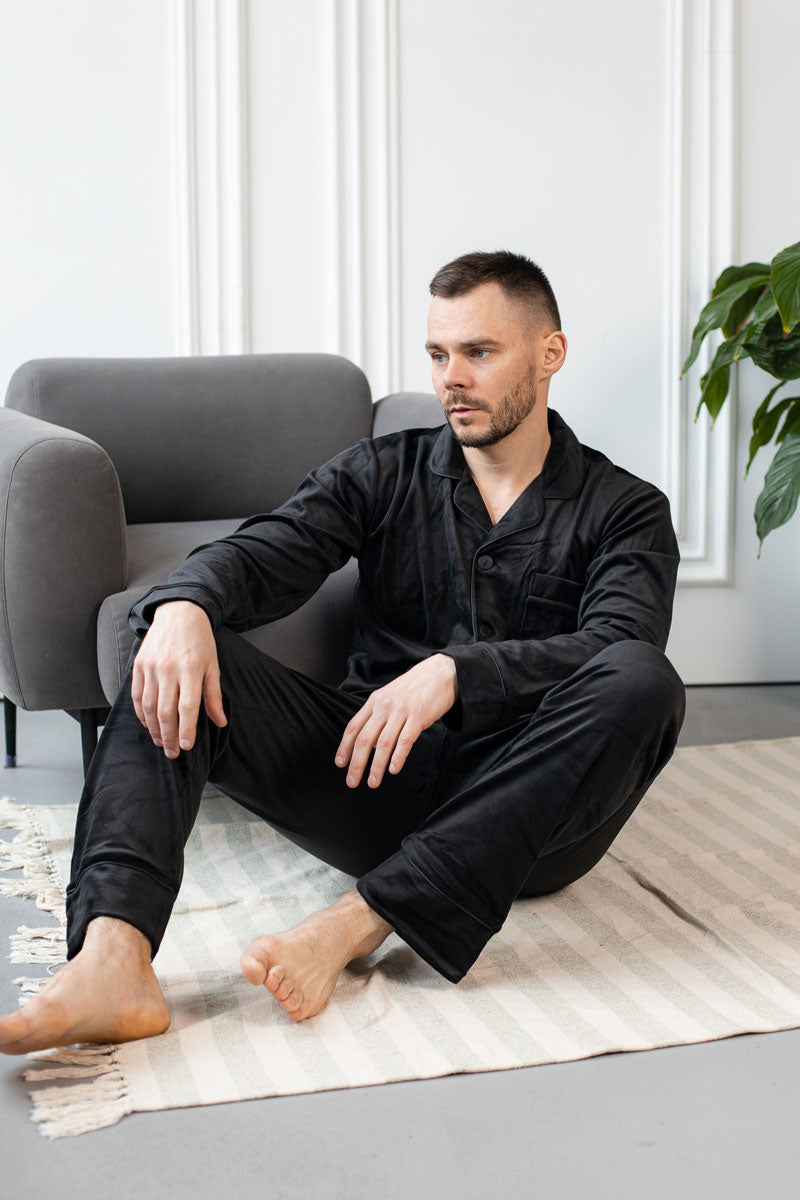 Чоловіча велюрова піжама BOBRAND чорного кольору — фото 6