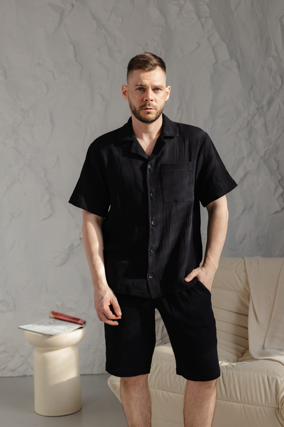 Піжама чоловіча BOBRAND чорного кольору вид спереду