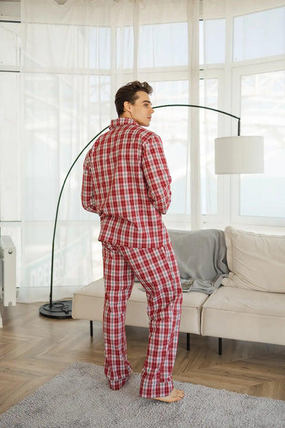  Стильна чоловіча піжама в клітинку, байковий матеріал,червоний , включає сорочку та штани  