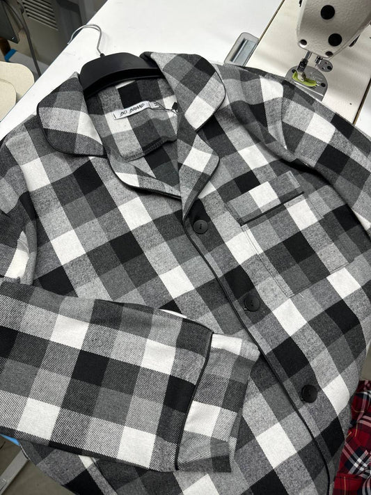 Парні піжами в клітинку фемілі лук з байки. Колір білий з чорним