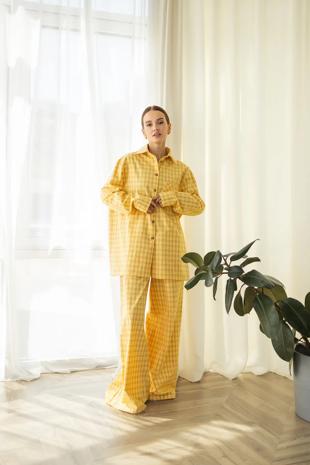Тепла піжама жіноча в клітинку, жовтий, з м’якої байкової тканини, комплект: сорочка та штани для затишку