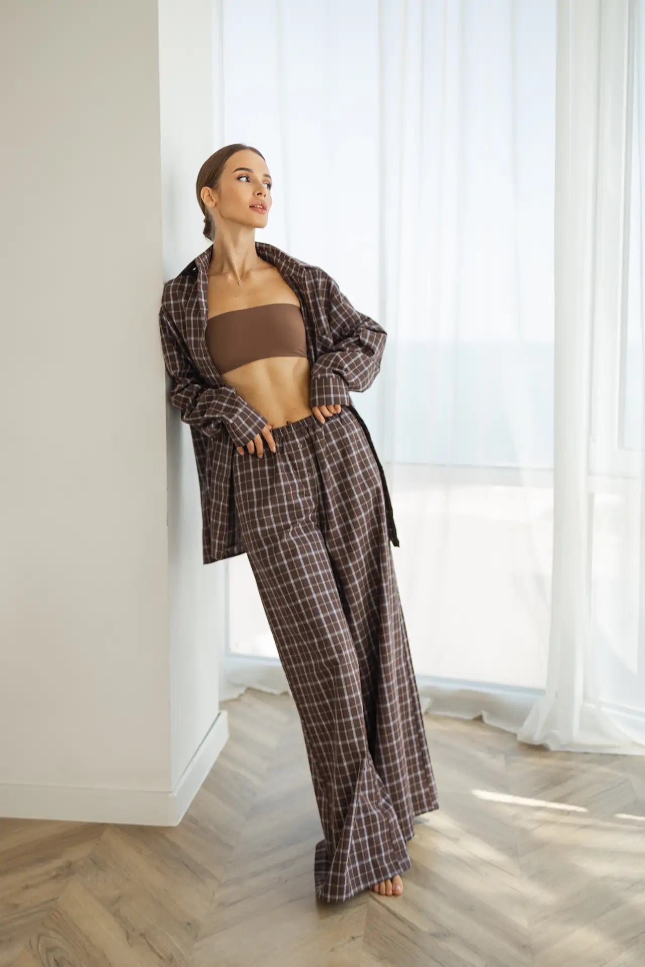 Жіноча тепла піжама в клітинку, колір шоколад, з байки, довгий рукав і зручні штани – комфорт у спальні  
