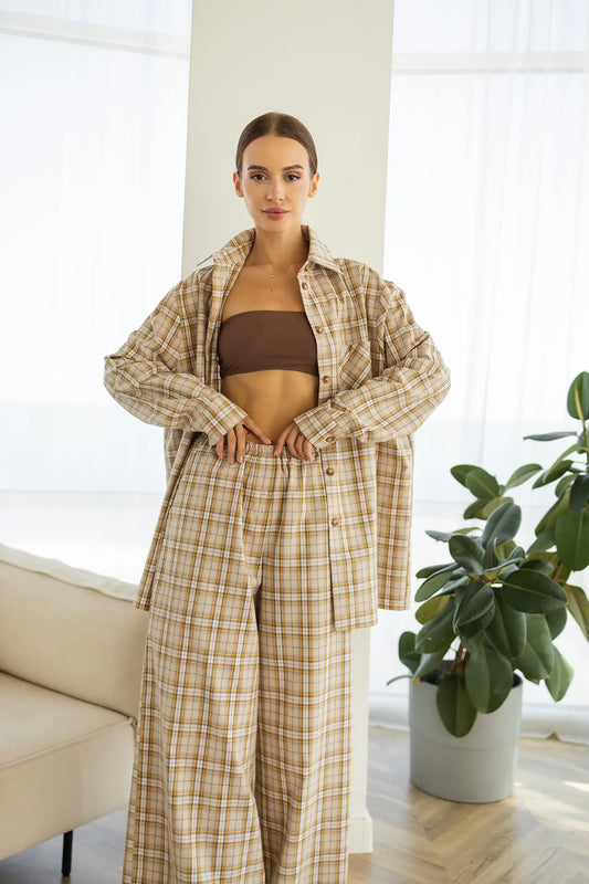 Жіноча піжама тепла в клітинку, бежевий, з байки, довгий рукав, штани – ідеальна для зимових ночей 