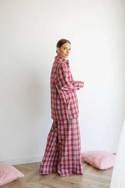 Тепла піжама жіноча в клітинку, колір червоний, з м’якої байкової тканини, комплект: сорочка та штани для затишку  