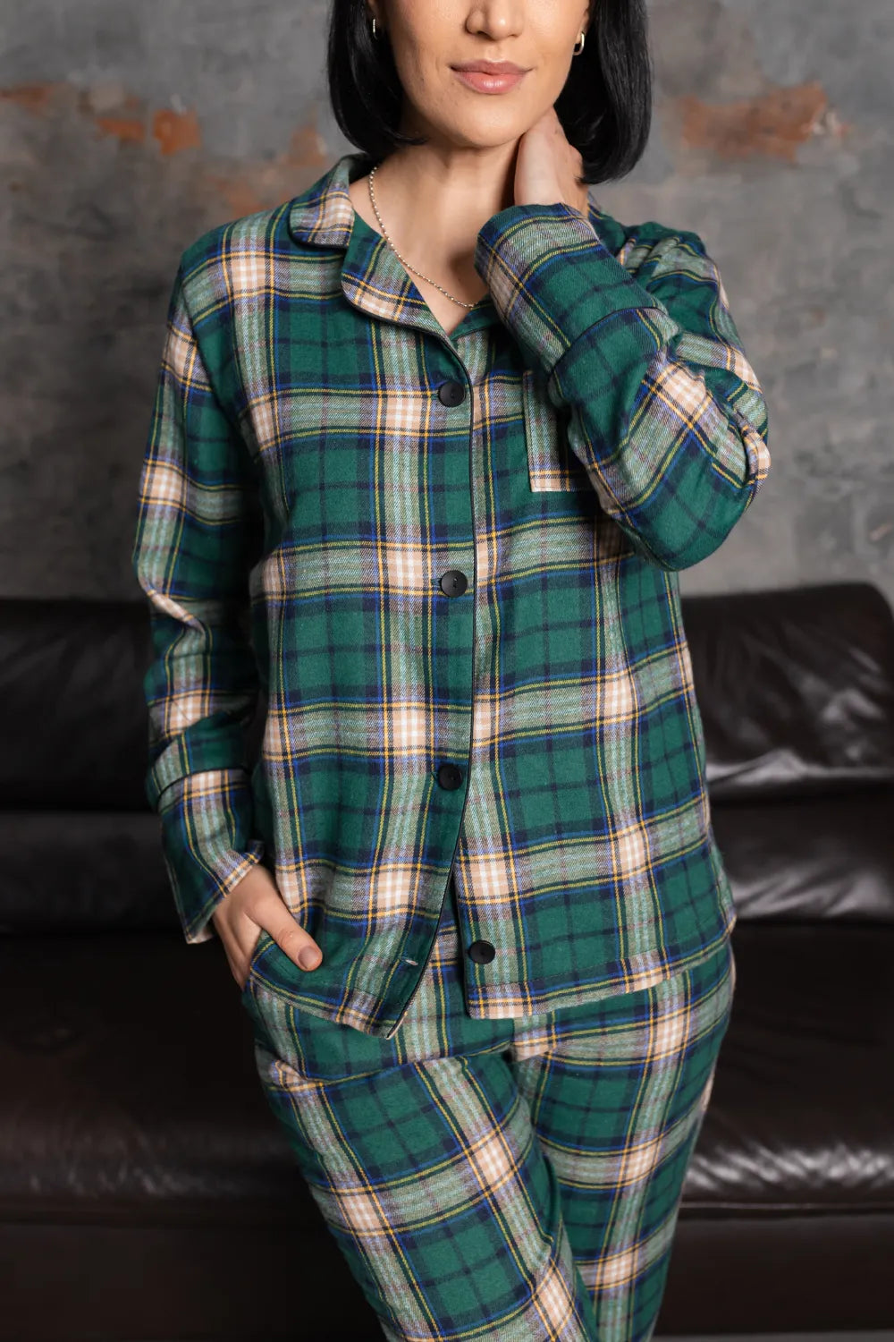 Затишна жіноча піжама в клітинку, зелений колір, котон люкс, довгий рукав + штани зелений