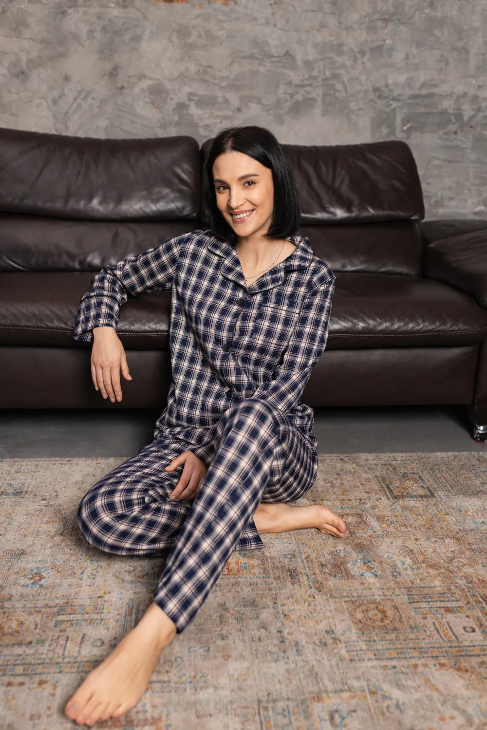 Стильна синя піжама в клітинку для жінок, котон люкс, комплект: сорочка з довгим рукавом і м’які штани.  